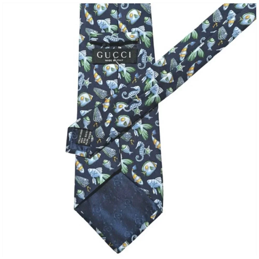 Gucci • Vintage Fish & Seahorse Silk Tie • Classic • 58” • Excellent